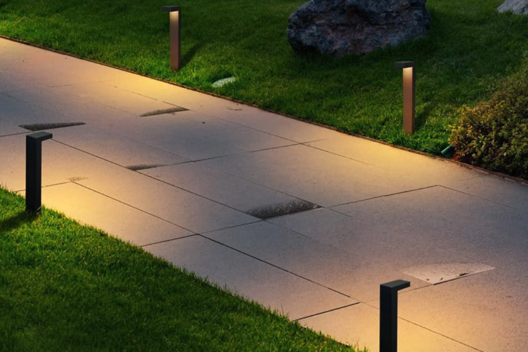 Modern Landscape Lighting: LED Garden Pathway Lights