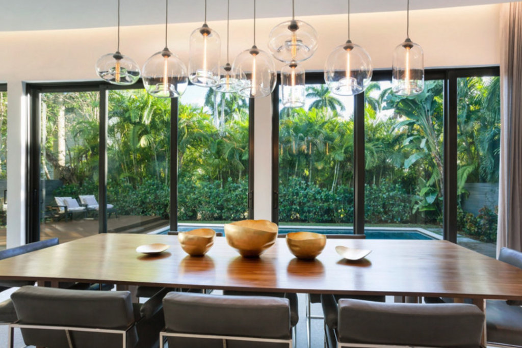Enhance Your Dining Room with Modern Glass Pendant Lights