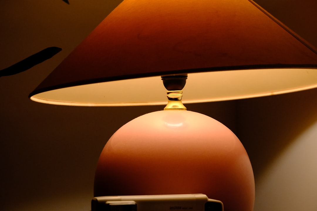 Photo cordless lamp
